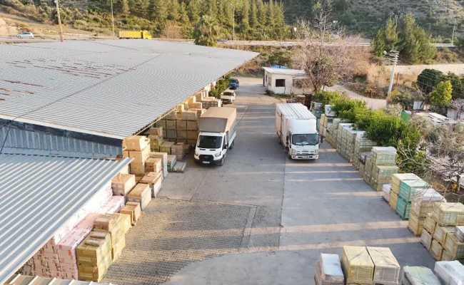 Osmaniye Merkez'de 5000m² Kiralık Depo, 12m Giriş Yüksekliği, Anayola Yakın - Galeri görseli