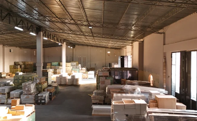 Osmaniye Merkez'de 5000m² Kiralık Depo, 12m Giriş Yüksekliği, Anayola Yakın - Galeri görseli