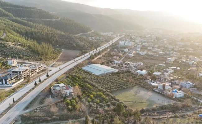 Osmaniye Merkez'de 5000m² Kiralık Depo, 12m Giriş Yüksekliği, Anayola Yakın - Galeri görseli