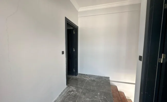 Kiralık Oto Galeri Dükkanları - Galeri görseli