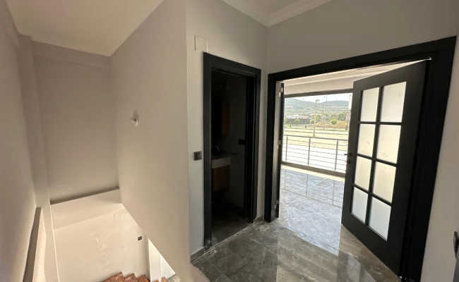 Kiralık Oto Galeri Dükkanları - Galeri görseli