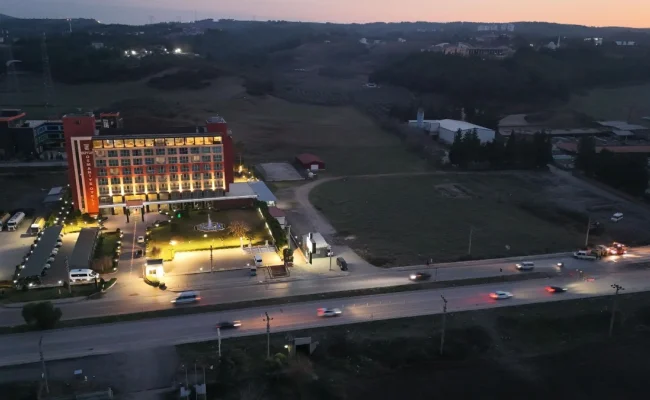 Büyük Osmaniye Oteli Yanı Kiralık 11936 m2 Arsa - Galeri görseli