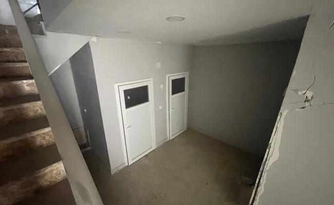 Belediye Binası Civarında İşyeri - Galeri görseli