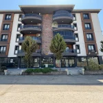 Emsalsiz Kiralık Geniş İşyeri küçük görsel