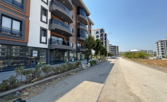 Emsalsiz Kiralık Geniş İşyeri - Galeri görseli