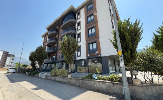 Emsalsiz Kiralık Geniş İşyeri - Galeri görseli