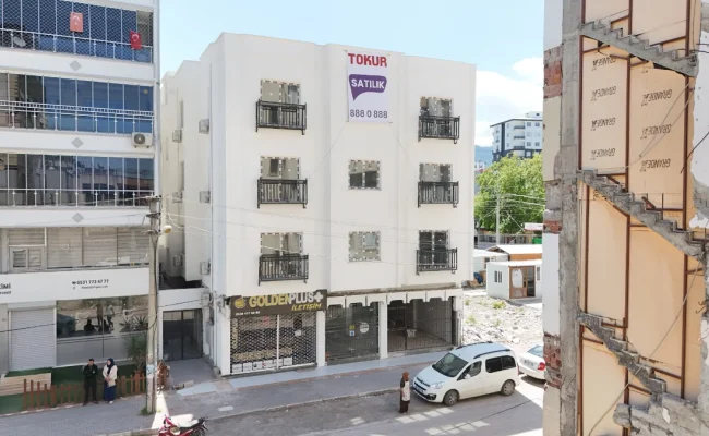 Satılık Komple Bina (21 Adet 1+1 Daire + 1 İşyeri )