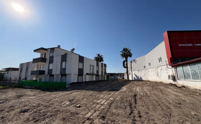 Satılık 3 Katlı Bina + Ticari Arsa