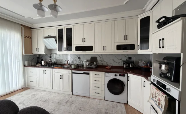 Satılık 3 Katlı Bina + Ticari Arsa - Galeri görseli