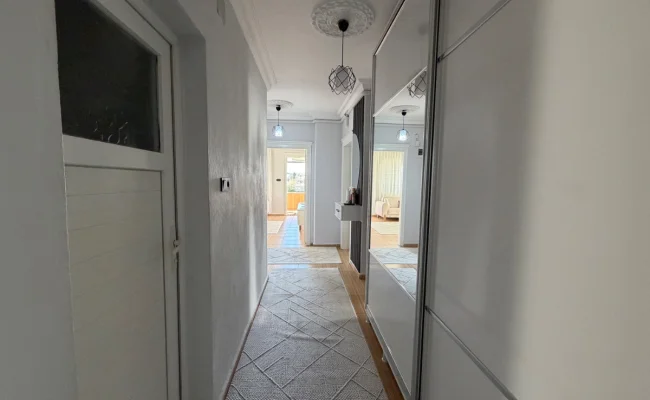 Satılık 3 Katlı Bina + Ticari Arsa - Galeri görseli